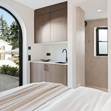 Jazmine Exquisite Oasis Nuva Andalucia Villa